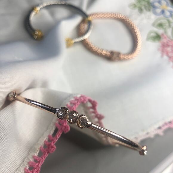 Vintage Lot of 3 Bracelets Gold, Silver, Copper Rhinestones Bangles - Picture 7 of 11